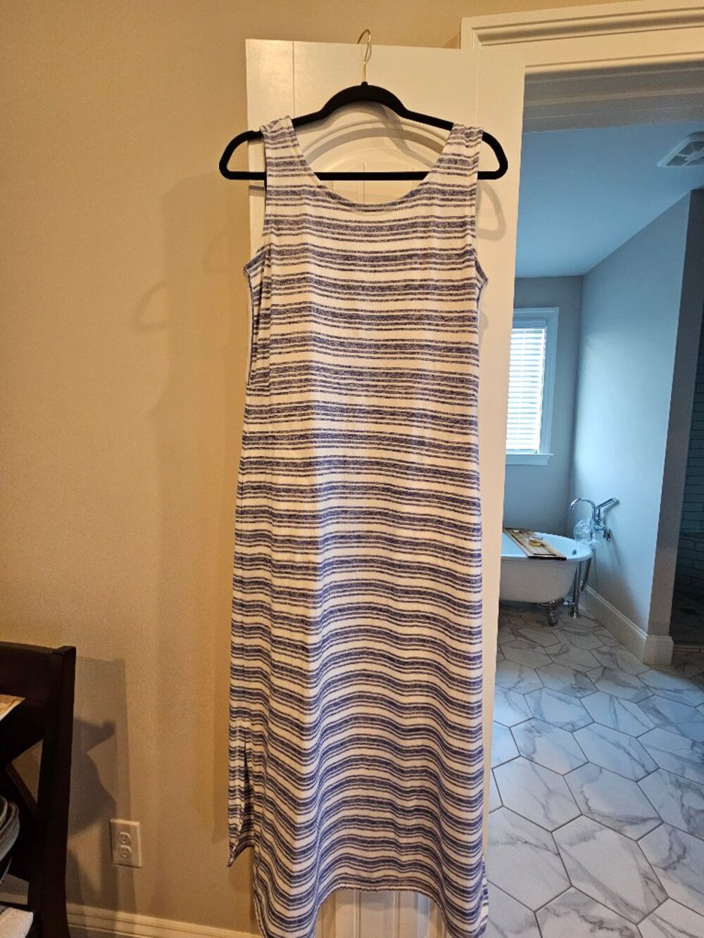 Talbots Maxi Dress with Cute Keyhole Back